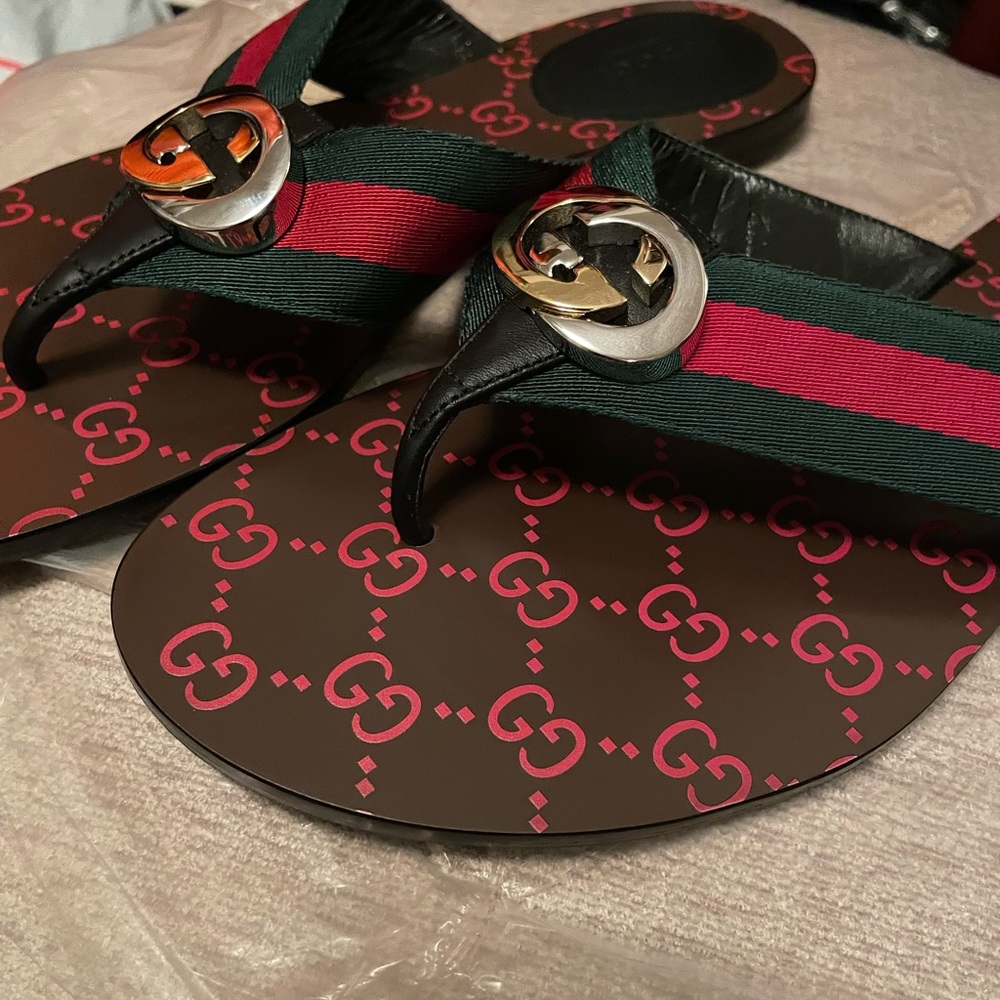 Authentic Gucci Sandals size 40 1/2